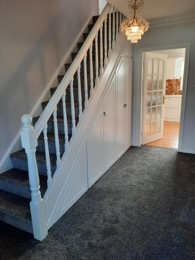 4 Bedroom, 15 Min To Limerick City Quiet Retreat. ภายนอก รูปภาพ
