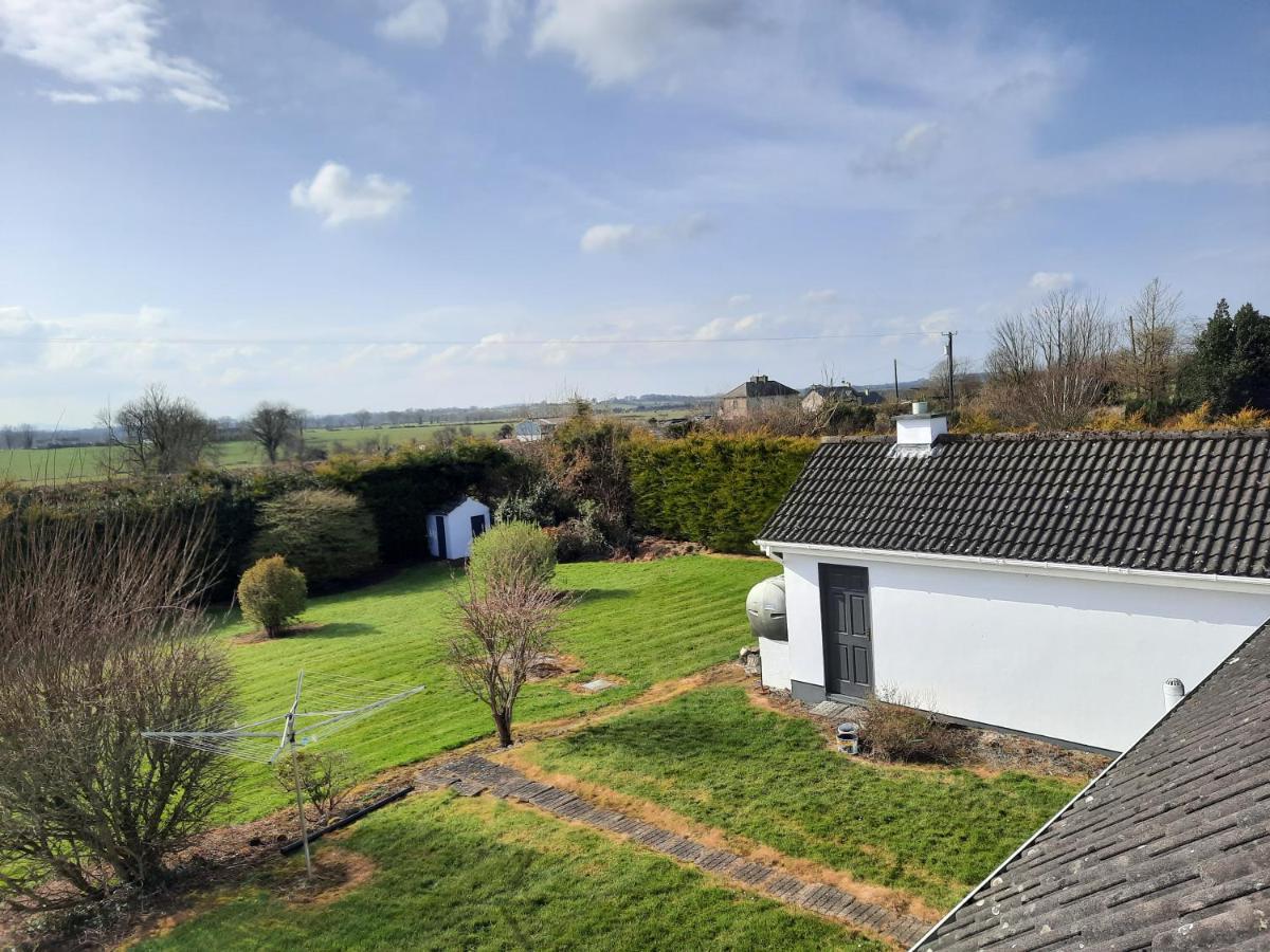 4 Bedroom, 15 Min To Limerick City Quiet Retreat. ภายนอก รูปภาพ